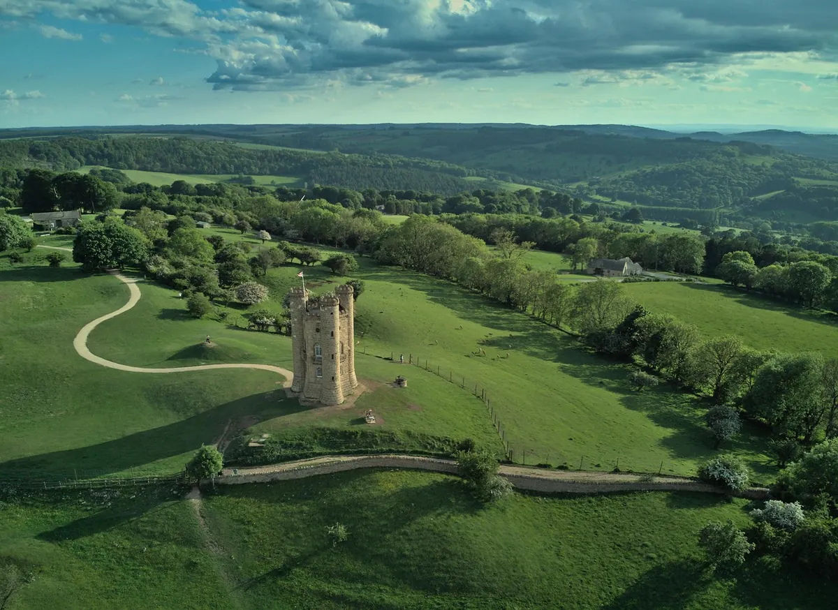 The Best Historic Estates to Visit in the Cotswolds: A Local Guide